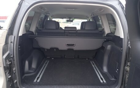 Toyota Land Cruiser Prado 150 рестайлинг 2, 2022 год, 7 900 000 рублей, 16 фотография