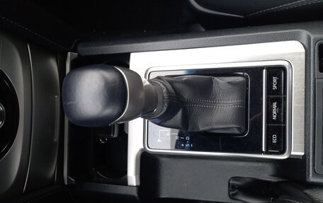 Toyota Land Cruiser Prado 150 рестайлинг 2, 2022 год, 7 900 000 рублей, 13 фотография