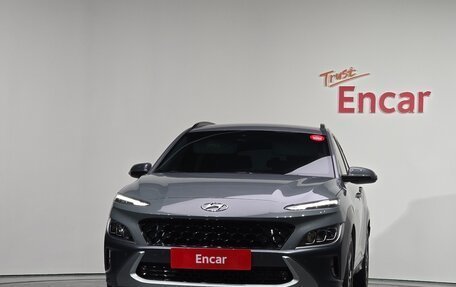 Hyundai Kona I, 2022 год, 1 910 000 рублей, 2 фотография