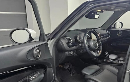 MINI Clubman, 2023 год, 2 500 000 рублей, 5 фотография