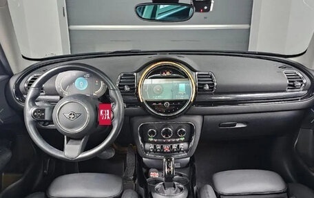 MINI Clubman, 2023 год, 2 500 000 рублей, 6 фотография