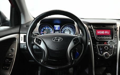 Hyundai i30 II рестайлинг, 2012 год, 900 000 рублей, 15 фотография