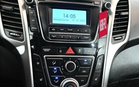 Hyundai i30 II рестайлинг, 2012 год, 900 000 рублей, 19 фотография