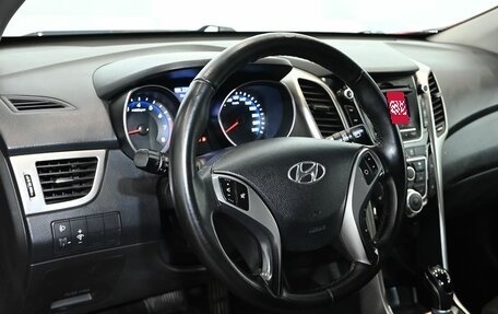 Hyundai i30 II рестайлинг, 2012 год, 900 000 рублей, 16 фотография