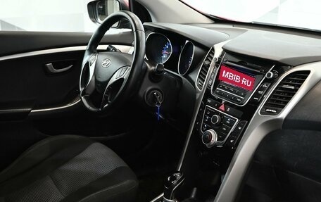 Hyundai i30 II рестайлинг, 2012 год, 900 000 рублей, 14 фотография