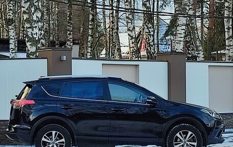 Toyota RAV4, 2018 год, 2 490 000 рублей, 7 фотография