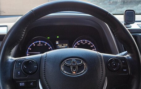 Toyota RAV4, 2018 год, 2 490 000 рублей, 11 фотография