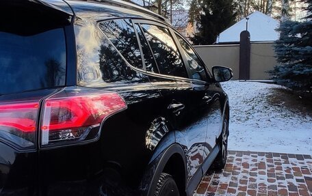 Toyota RAV4, 2018 год, 2 490 000 рублей, 26 фотография