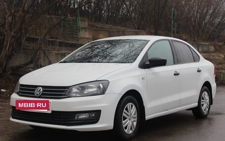 Volkswagen Polo VI (EU Market), 2017 год, 689 000 рублей, 2 фотография