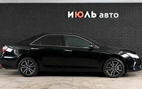 Toyota Camry, 2017 год, 2 600 000 рублей, 8 фотография