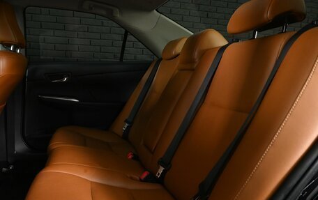 Toyota Camry, 2017 год, 2 600 000 рублей, 13 фотография