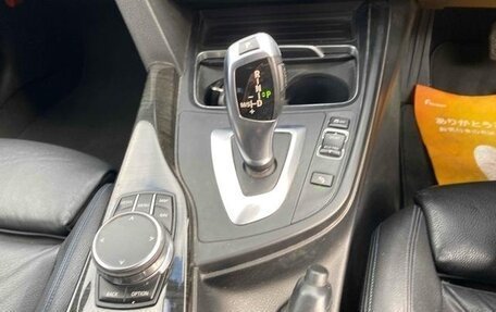 BMW 3 серия, 2016 год, 1 600 000 рублей, 11 фотография