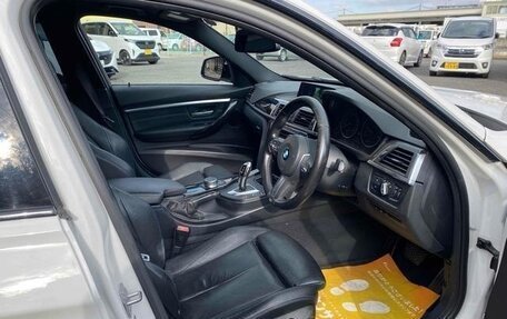 BMW 3 серия, 2016 год, 1 600 000 рублей, 8 фотография