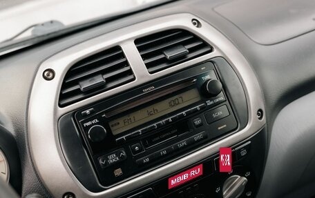 Toyota RAV4, 2003 год, 820 000 рублей, 13 фотография