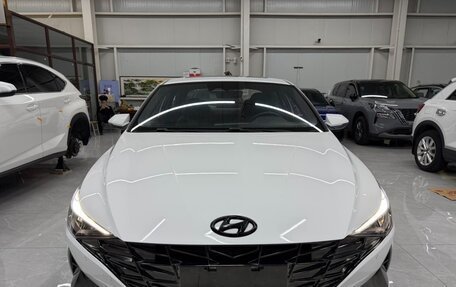 Hyundai Elantra, 2023 год, 1 640 000 рублей, 2 фотография