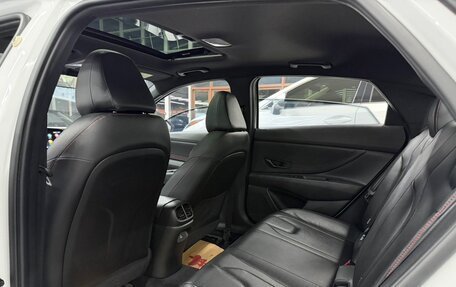 Hyundai Elantra, 2023 год, 1 640 000 рублей, 13 фотография
