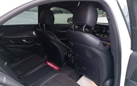 Mercedes-Benz E-Класс, 2021 год, 5 300 000 рублей, 10 фотография