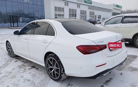 Mercedes-Benz E-Класс, 2021 год, 5 300 000 рублей, 4 фотография