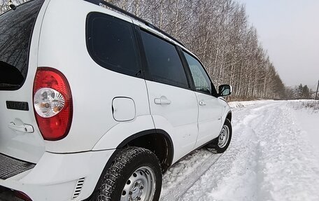 Chevrolet Niva I рестайлинг, 2012 год, 535 000 рублей, 3 фотография