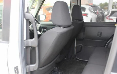 Toyota Tank I, 2018 год, 905 000 рублей, 11 фотография