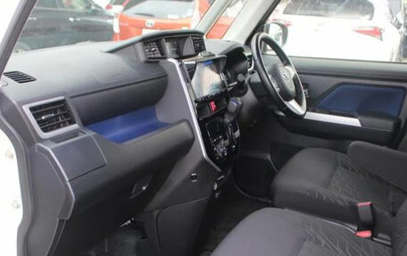 Toyota Tank I, 2018 год, 905 000 рублей, 12 фотография