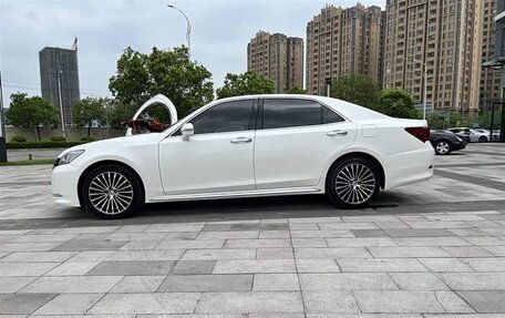 Toyota Crown, 2018 год, 4 470 000 рублей, 8 фотография