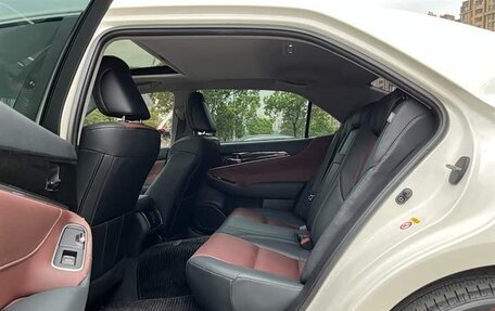 Toyota Crown, 2018 год, 4 470 000 рублей, 12 фотография