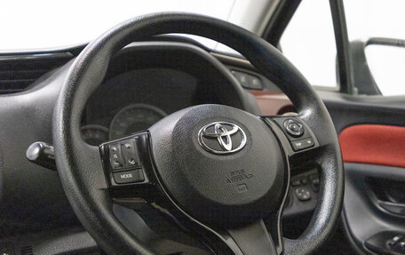 Toyota Vitz, 2017 год, 1 299 000 рублей, 12 фотография