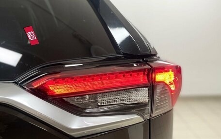 Toyota RAV4, 2021 год, 3 795 000 рублей, 10 фотография