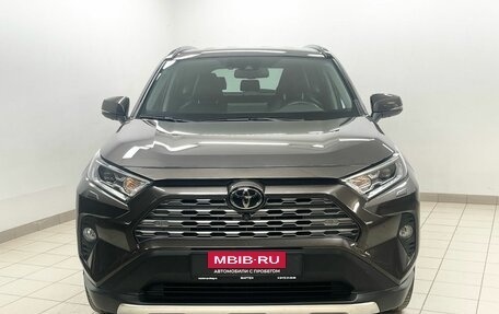 Toyota RAV4, 2021 год, 3 795 000 рублей, 2 фотография