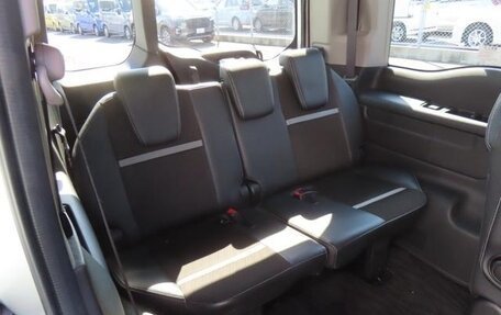 Honda Stepwgn IV, 2022 год, 2 085 000 рублей, 12 фотография