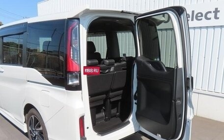 Honda Stepwgn IV, 2022 год, 2 085 000 рублей, 13 фотография