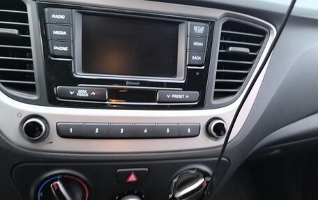 Hyundai Solaris II рестайлинг, 2017 год, 1 070 000 рублей, 15 фотография