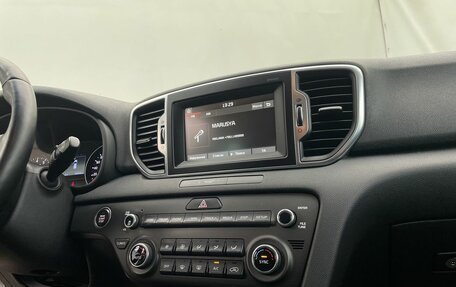 KIA Sportage IV рестайлинг, 2018 год, 1 870 000 рублей, 16 фотография