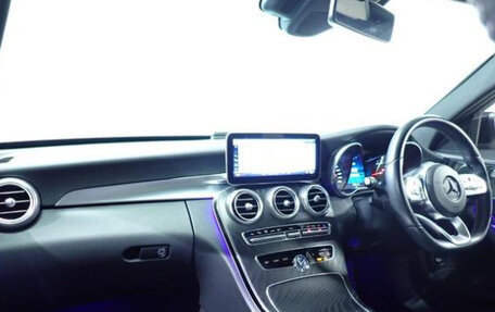 Mercedes-Benz C-Класс, 2018 год, 1 905 000 рублей, 10 фотография