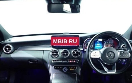 Mercedes-Benz C-Класс, 2018 год, 1 905 000 рублей, 12 фотография