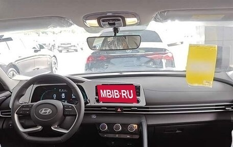 Hyundai Elantra, 2025 год, 1 780 000 рублей, 10 фотография