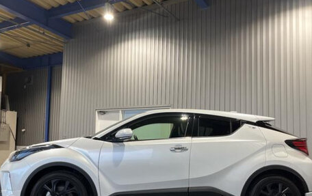 Toyota C-HR I рестайлинг, 2021 год, 1 905 000 рублей, 2 фотография