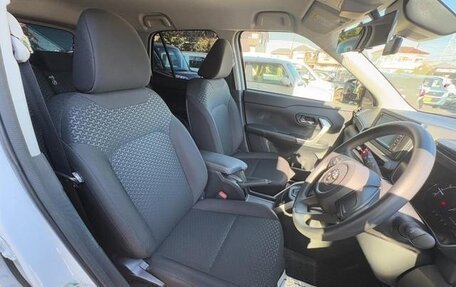 Toyota Raize I, 2022 год, 1 185 000 рублей, 6 фотография