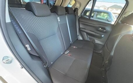 Toyota Raize I, 2022 год, 1 185 000 рублей, 7 фотография