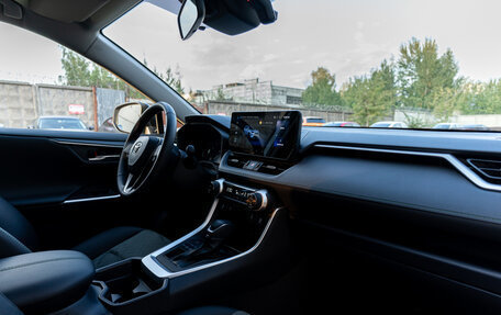 Toyota RAV4, 2025 год, 4 690 000 рублей, 31 фотография