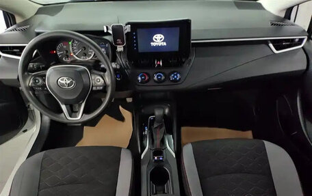 Toyota Corolla, 2021 год, 1 300 000 рублей, 10 фотография