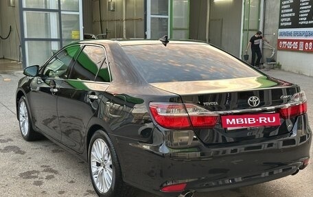 Toyota Camry, 2015 год, 1 950 000 рублей, 4 фотография