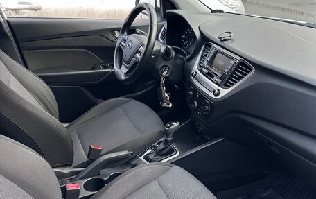 Hyundai Solaris II рестайлинг, 2017 год, 1 200 000 рублей, 9 фотография