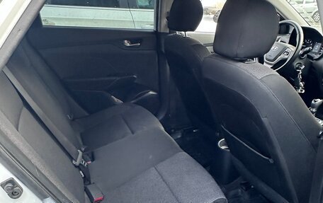 Hyundai Solaris II рестайлинг, 2017 год, 1 200 000 рублей, 8 фотография