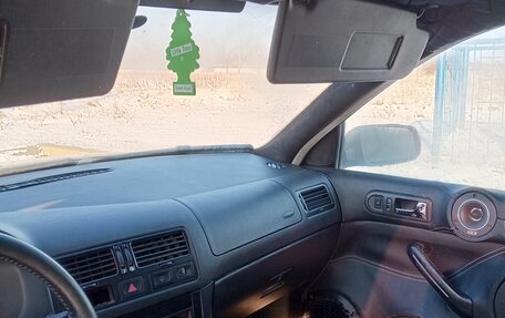 Volkswagen Jetta IV, 2001 год, 310 000 рублей, 10 фотография