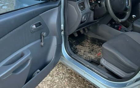 KIA Rio II, 2006 год, 400 000 рублей, 8 фотография