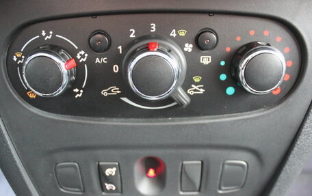 Renault Sandero II рестайлинг, 2018 год, 1 097 000 рублей, 19 фотография