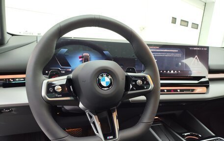 BMW 5 серия, 2025 год, 8 649 000 рублей, 12 фотография