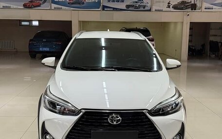 Toyota Yaris XP150 рестайлинг, 2022 год, 1 399 000 рублей, 2 фотография